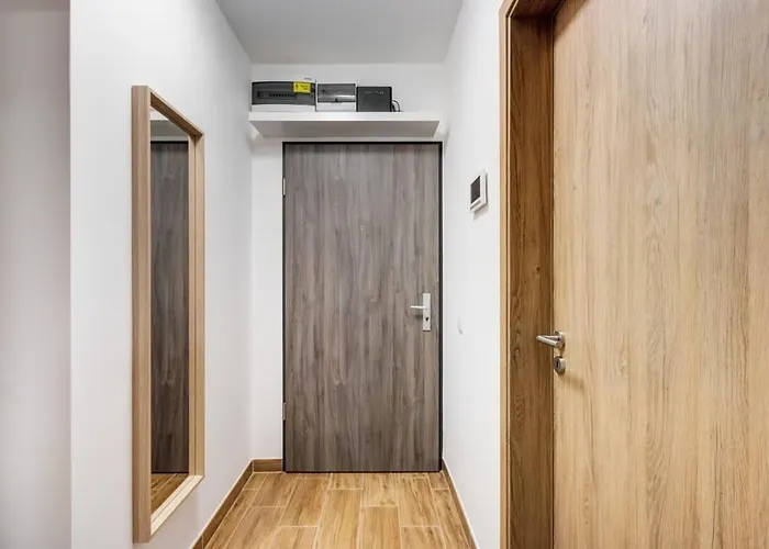 Διαμέρισμα Homey New Great Area *